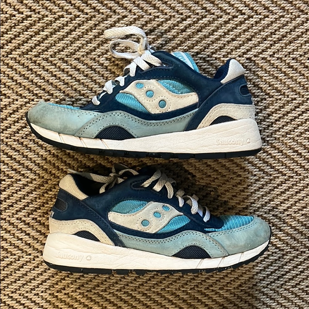 Saucony Women's Blue and Cream Sneakers